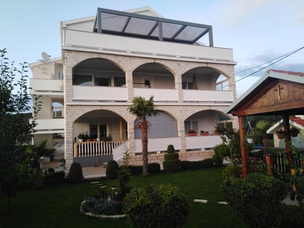 Sukošan Solmaris Apartments מראה חיצוני תמונה