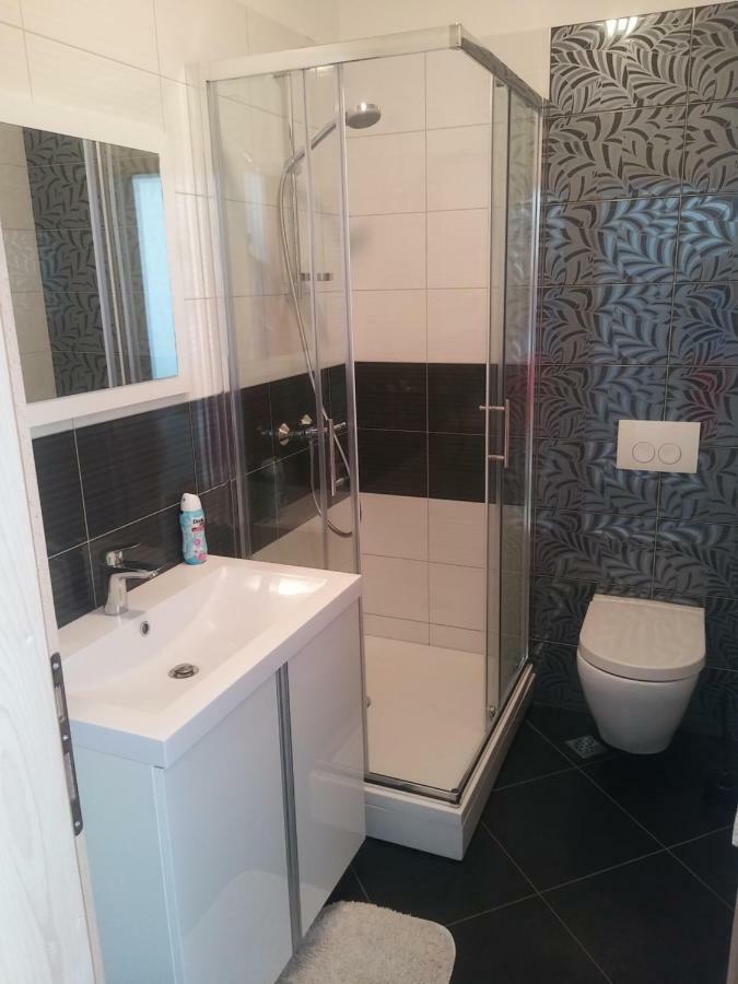 Sukošan Solmaris Apartments מראה חיצוני תמונה